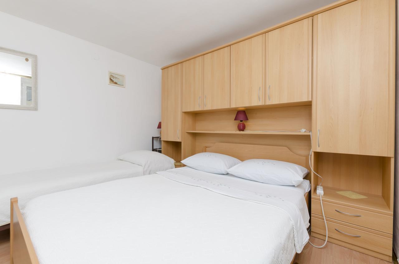 Apartments Visnja Primošten Екстериор снимка